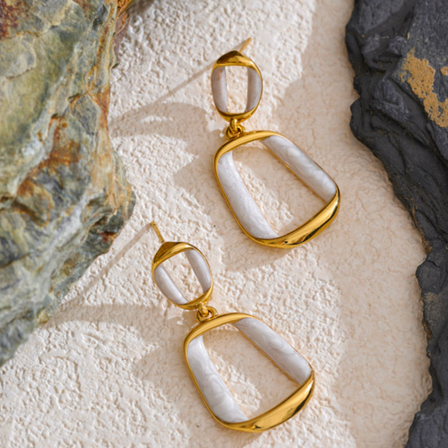 Amara Geometric Drop Earrings